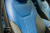 BMW M340i cu interior din piele albastra