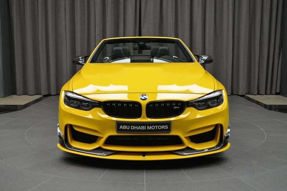 BMW M4 Convertible in nuanta Speed Yellow