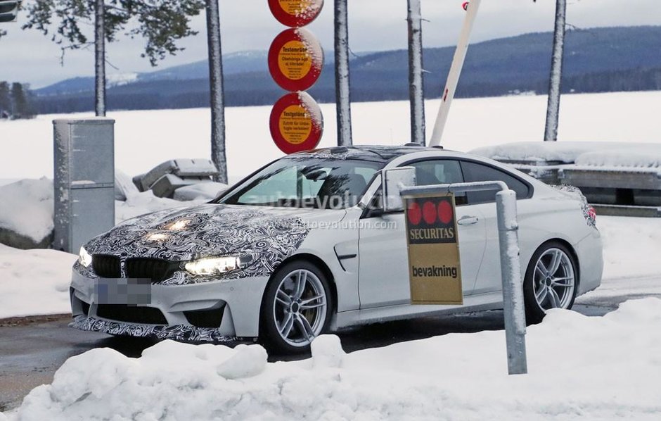 BMW M4 CS