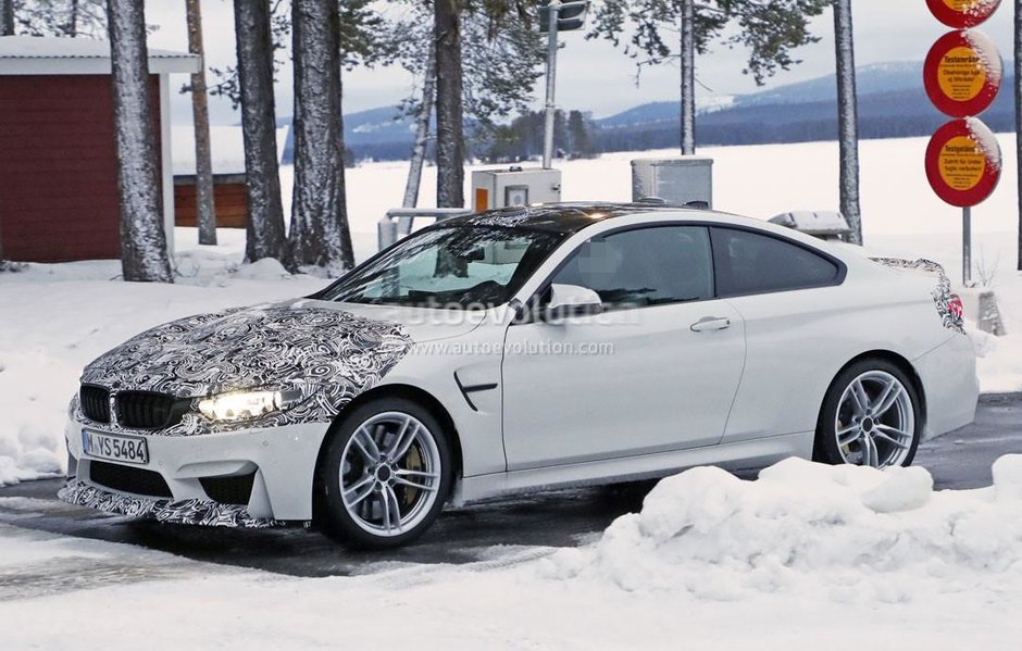 BMW M4 CS