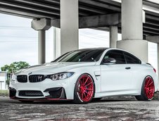 BMW M4 cu jante ADV1