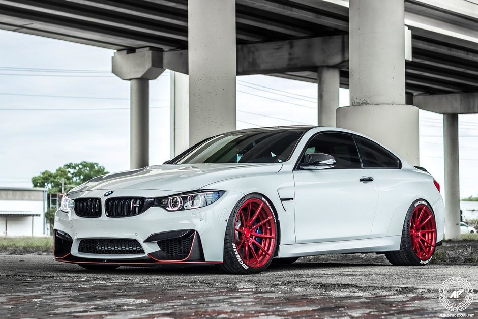 BMW M4 cu jante ADV1