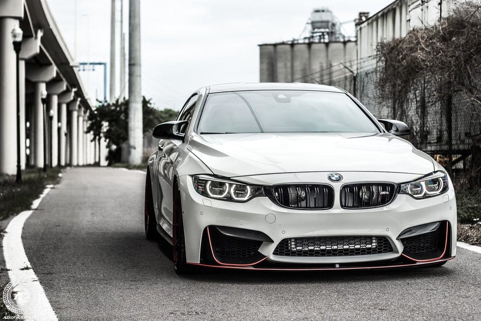 BMW M4 cu jante ADV1