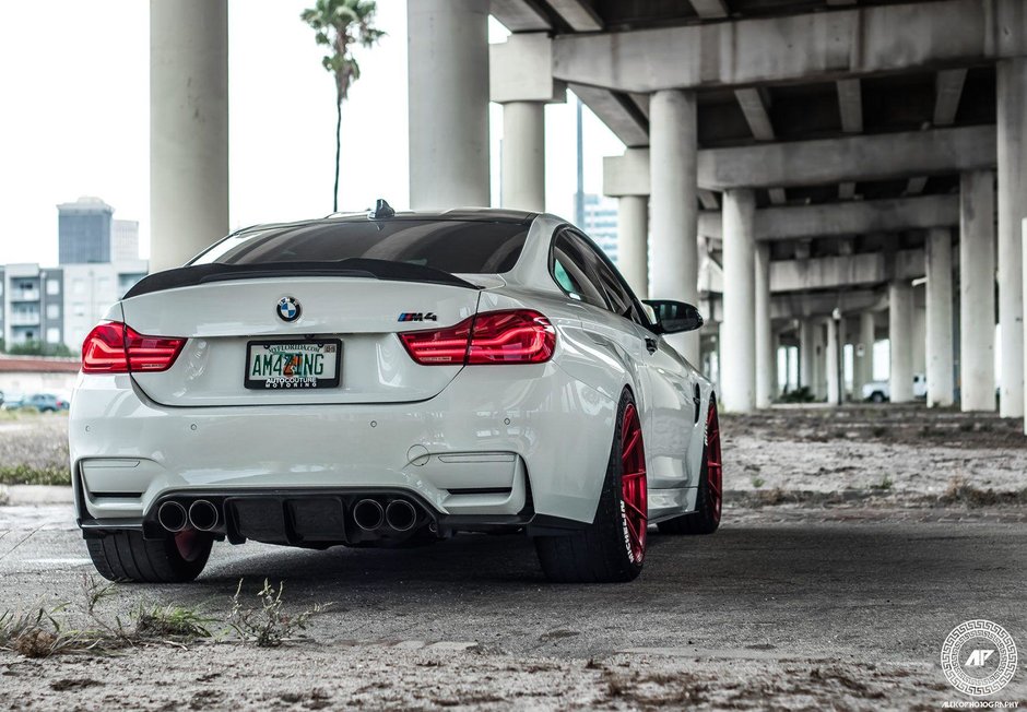 BMW M4 cu jante ADV1