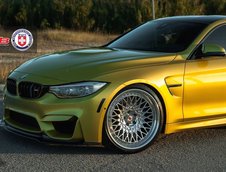 BMW M4 cu jante clasice