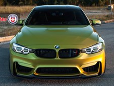 BMW M4 cu jante clasice