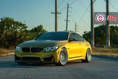 BMW M4 cu jante clasice