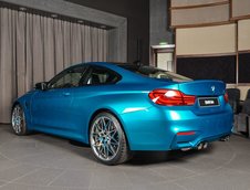 BMW M4 in Atlantis Blue