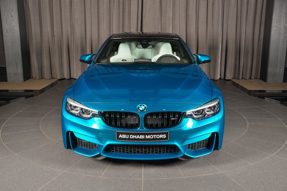 BMW M4 in Atlantis Blue