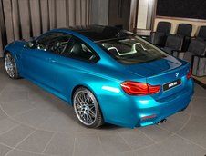 BMW M4 in Atlantis Blue