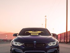 BMW M4 in Daytona Violet