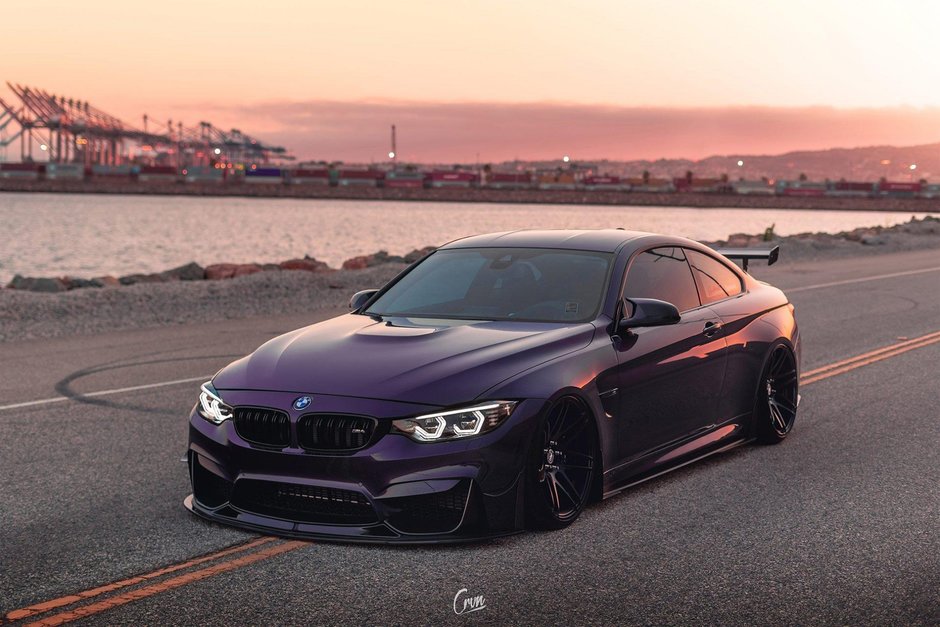 BMW M4 in Daytona Violet