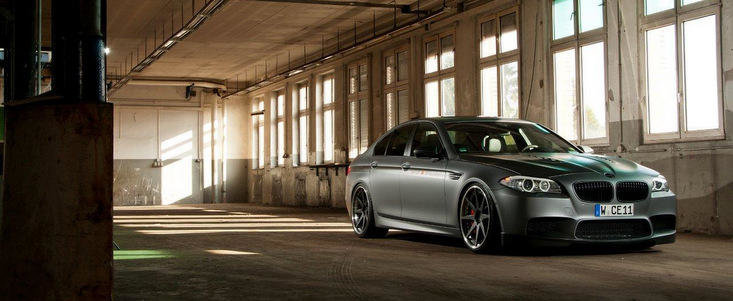 BMW M5 by Manhart Racing - Mai multi cai putere, mai multa fibra de carbon