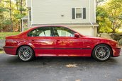BMW M5 cu 12.868 de kilometri la bord
