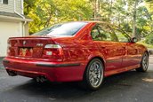 BMW M5 cu 12.868 de kilometri la bord