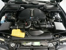 BMW M5 cu 16.696 km in bord