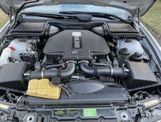 BMW M5 cu 23.893 de kilometri la bord