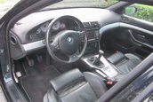 BMW M5 cu 272 mii km la bord