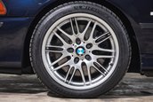 BMW M5 cu 5.399 de kilometri la bord