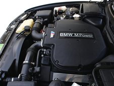 BMW M5 cu 56 mii km la bord