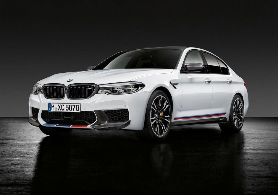 BMW M5 cu accesorii M Performance