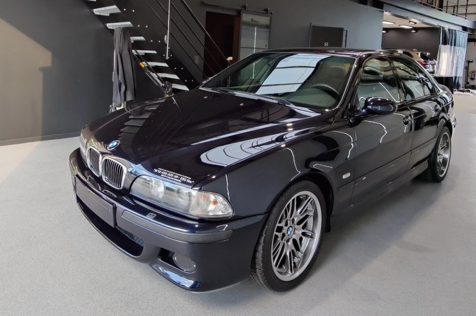 BMW M5 cu motor W10