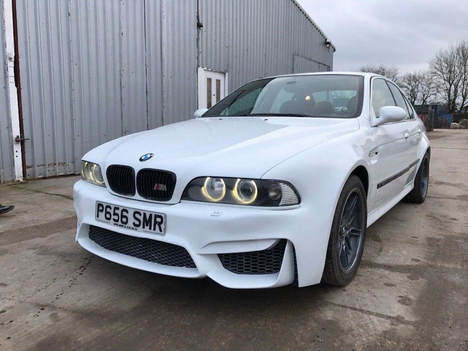 BMW M5 cu piese de M3 si M4