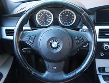 BMW M5 cu transmisie manuala