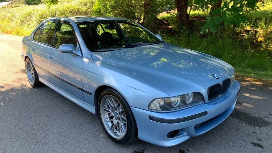 BMW M5 de vanzare cu 9.500 dolari