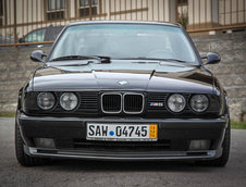 BMW M5 E34 de vanzare pe eBay