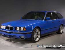 BMW M5 E34 Touring in SUA