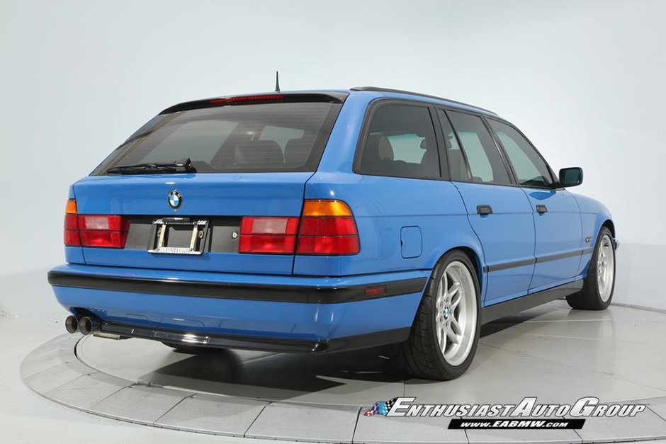 BMW M5 E34 Touring in SUA