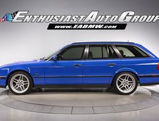 BMW M5 E34 Touring in SUA