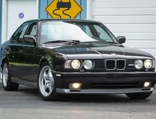 BMW M5 E34