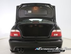 BMW M5 E39 cu 306 mile la bord