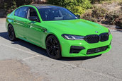 BMW M5 in Verde Mantis