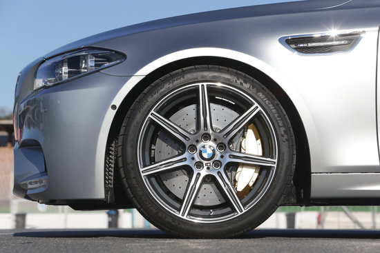 BMW M5 si M6 Competition Package