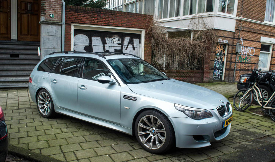 BMW M5 Touring in Olanda