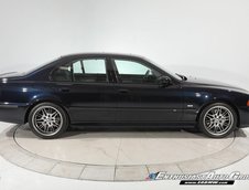 BMW M5 vandut cu 200.000 de dolari