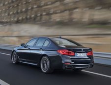 BMW M550i xDrive si 530e iPerformance