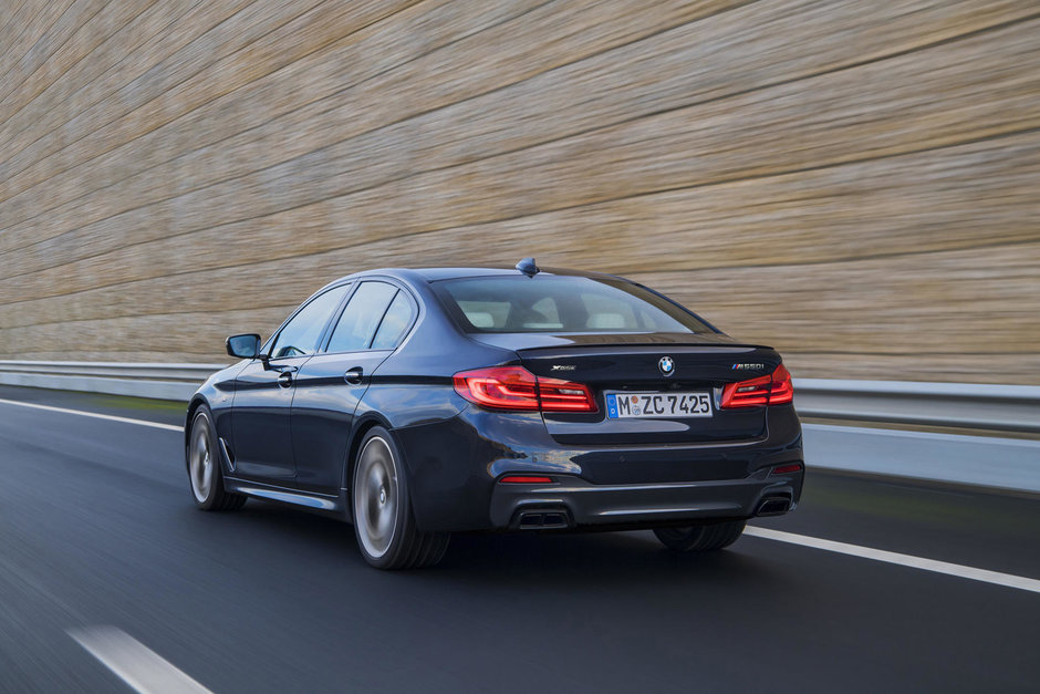 BMW M550i xDrive