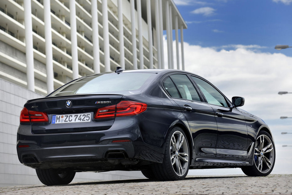 BMW M550i xDrive