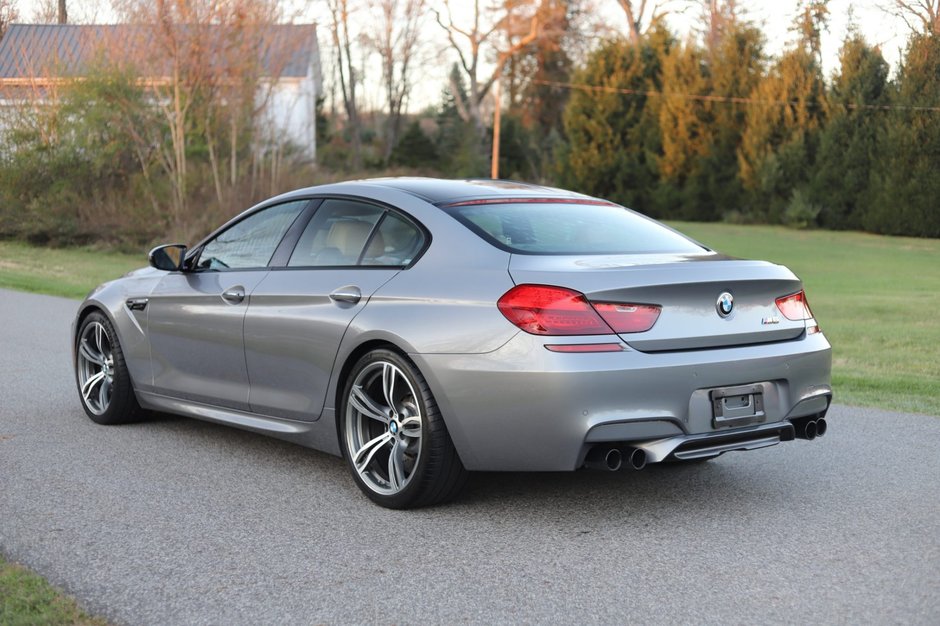 BMW M6 Gran Coupe cu transmisie manuala