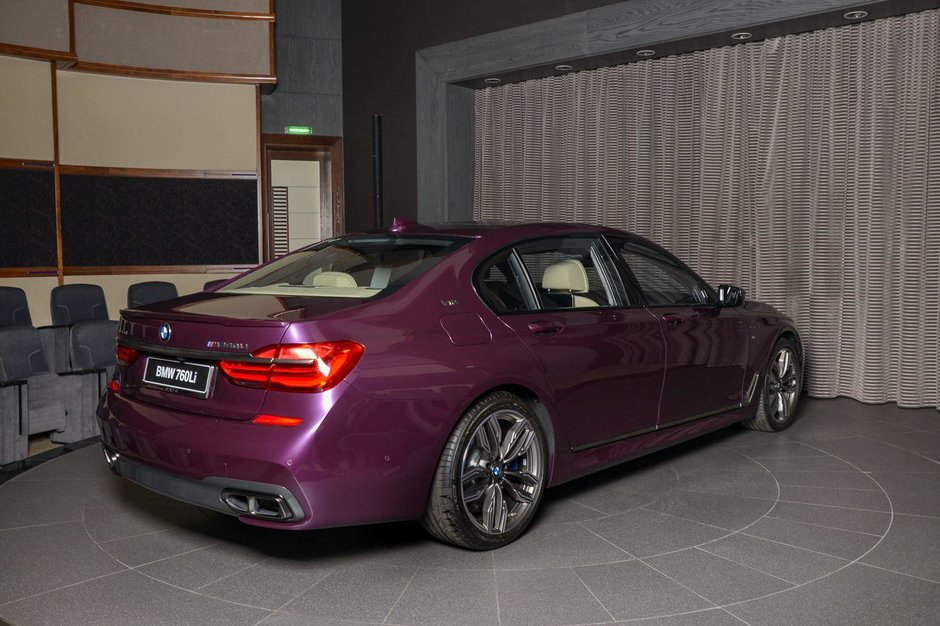 BMW M760Li in Purple Silk