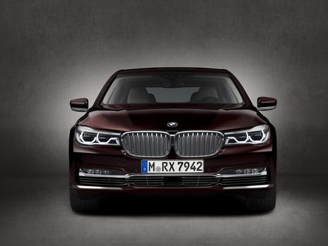 BMW M760Li xDrive Excellence