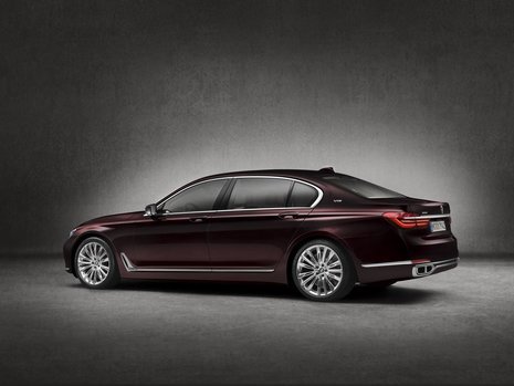 BMW M760Li xDrive Excellence