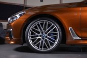 BMW M760Li xDrive in Chestnut Bronze