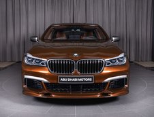 BMW M760Li xDrive in Chestnut Bronze