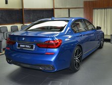 BMW M760Li xDrive in Estoril Blue