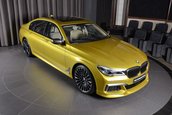 BMW M760Li xDrive in nuanta Austin Yellow